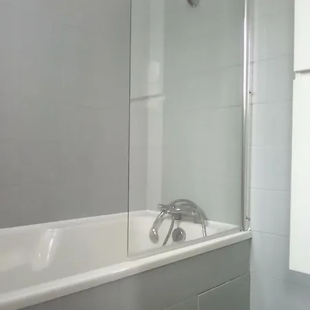 T3 Au 1er Etage Avec Un Balcon דירה