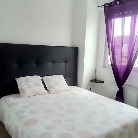 T3 Au 1er Etage Avec Un Balcon לורדה